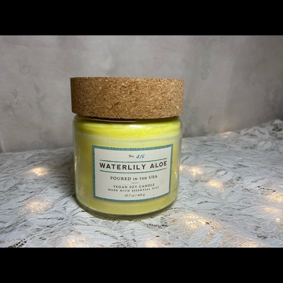 Vegan Soy Candle Waterlily Aloe No. 415 Candle Jar